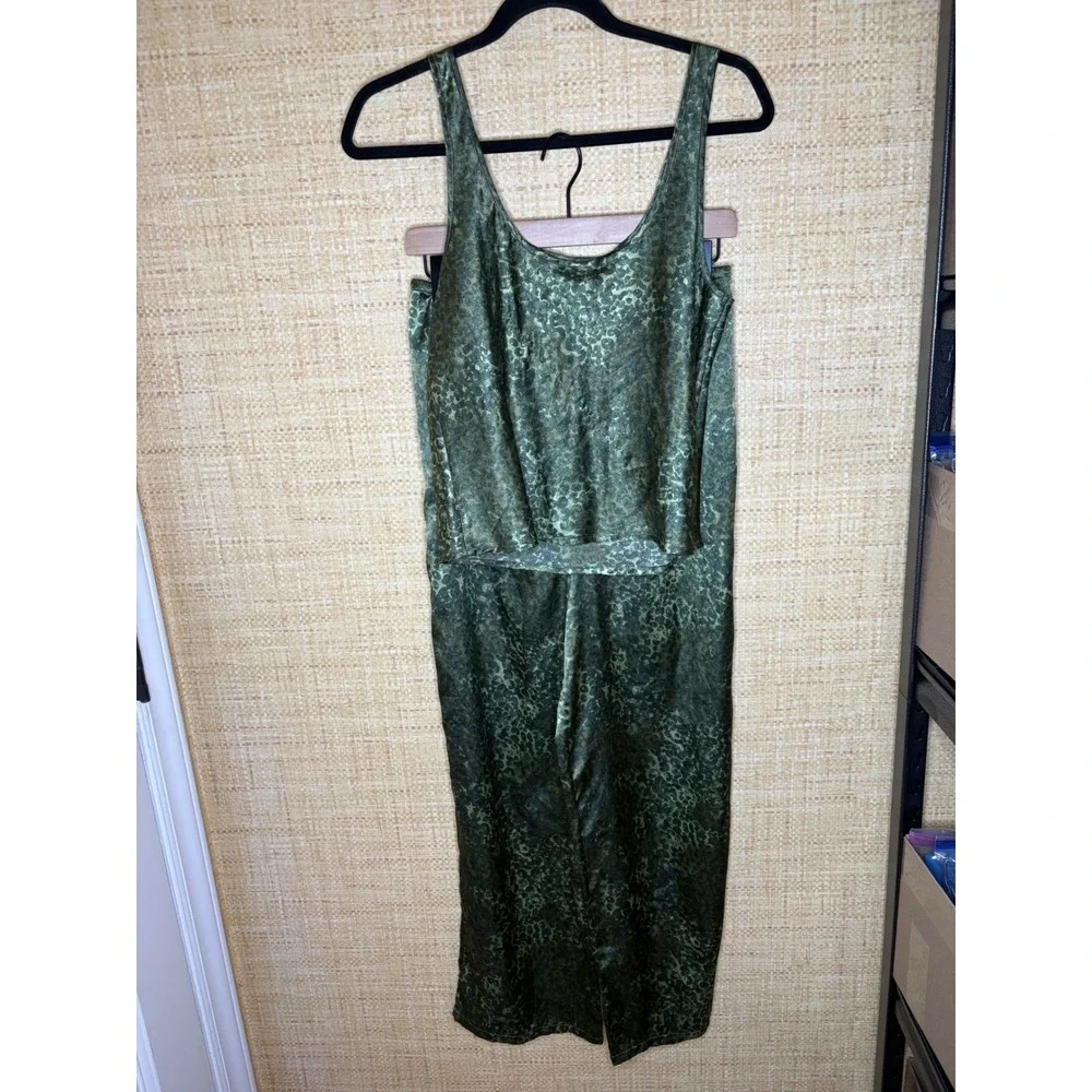 Victorias Secret Olive Green Leopard Satin Pajama Set Tank Pants Medium